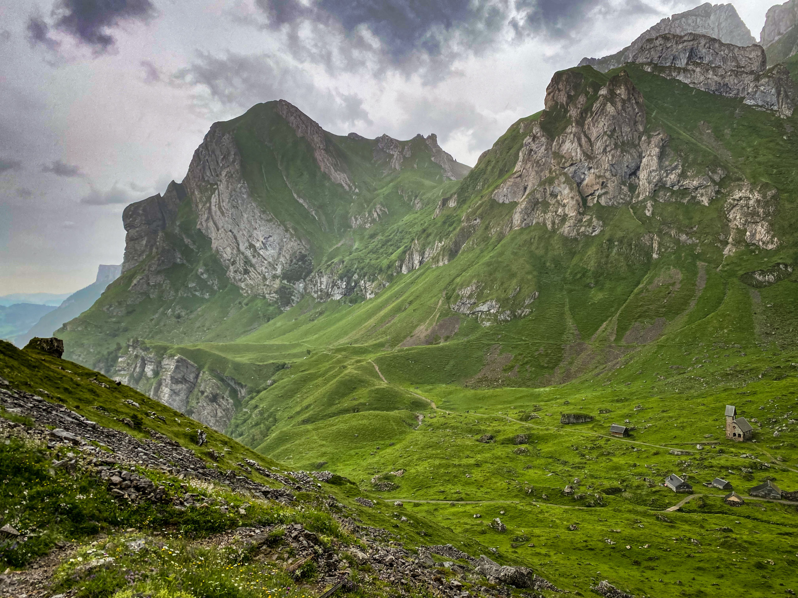 Coborârea spre Berggasthaus Meglisalp